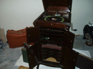 antique victrola in Phonographs, Accessories