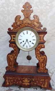 antique clock 1800 in Shelf, Mantel