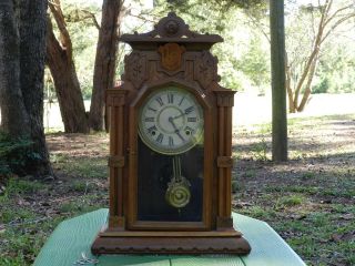 Antique Beautiful Ingraham Clock Co. 8 day shelf, mantel, key wind 