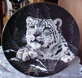 snow leopard in Decorative Collectible Brands