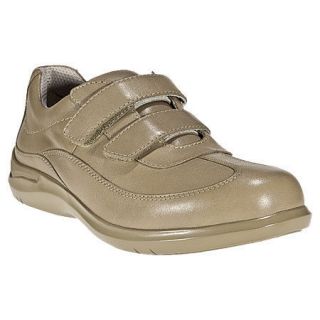 aravon shoes in Flats & Oxfords