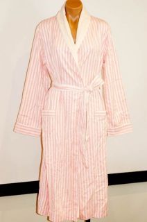 victoria secret pink robe in Sleepwear & Robes