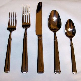Wallace Heritage 80 pc. Stainless Steel Flatware Silverware Service 