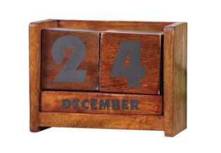 wooden calendar blocks