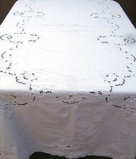 Handmade Embroidered Floral Tablecloth 66X96 Oblong