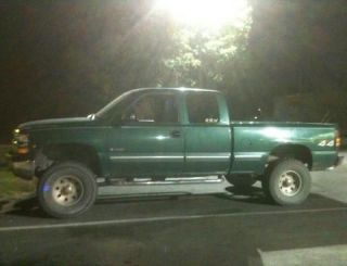   1500 LS Extended Cab Pickup 3 Door Lifted 1999 chevy 1500 4x4
