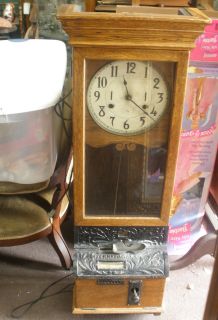 ANTIQUE CIRCA 1920S OAK WOOD INTERNATIONAL TIME CLOCK