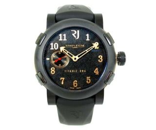 Romain Jerome Titanic DNA Five Black II T.B2B22.00.BB