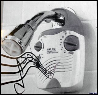 Water Resistant AM/FM Portable Shower Bath Bathroom Radio New In Box