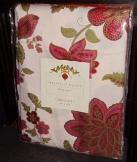   Manor ~  ~ Holiday Collection Tablecloth ~ 60 x 120 NEW