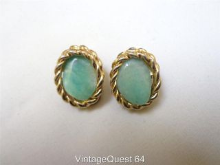   Swoboda Green Polished Stone Button Clip On Earrings Gold Tone (C131
