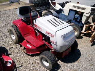 White Outdoor LT15 Lawn Tractor With 38 Mower Deck