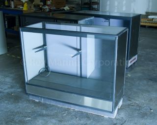   Showcase Display Case 4 foot long, Lighted, w Glass Shelves adjustable
