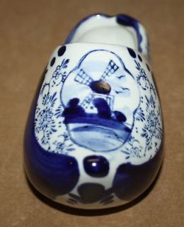 Vintage Delft Blue dutch shoe porcelain ashtray