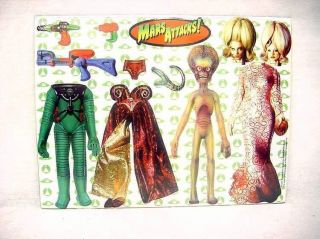 Mars Attacks 1996 Vintage Martian Spy Girl Magnetic Dress up Kit Ata 