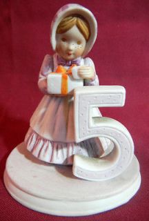Designers Collection   1982   Figurine  HOLLY HOBBIE  Special 5