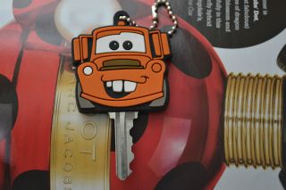 Disney Pixar Cars Disney CARS 2   TOW MATER Key Cover Cap Keychain