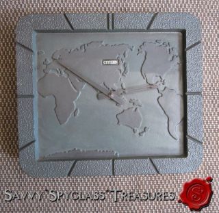 Vintage Cast Iron Citizen World Map Clock