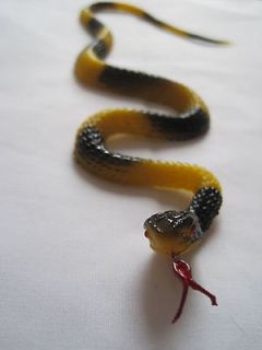 Funny Prank Joke Toy Realistic Lifelike Rubber Snake 14 Length