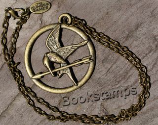   NECKLACE PENDANT & CHAIN REPLICA PROP THE HUNGER GAMES BOOK TRIOLOGY