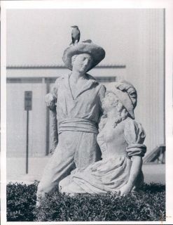   Straub Park Boy Girl with Bird Statue at the Park Wire Phot