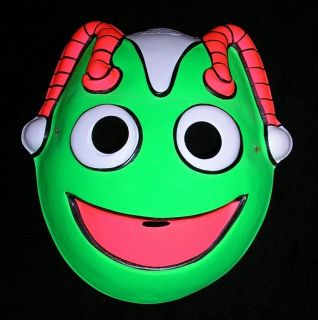 1982 CENTIPEDE Halloween Mask   Atari Game Character