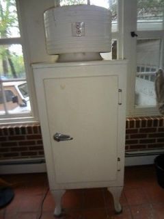   GE Monitor Top Refrigerator Vintage ORIGINAL antique Rare Ice Trays CK