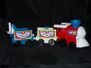   Little People RED WHITE BLUE Hooray TRAIN Sounds NEW JULY 4TH