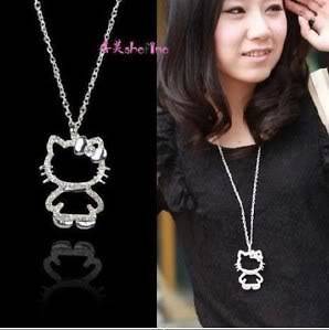 SILVER HELLO KITTY LARGE WHITE CLEAR CRYSTAL BOWKNOT PENDANT NECKLACE 