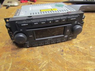 B2C7) Dodge Dakota 300M 05 07 RAM 05 08 Caliber 08 09 CD player 