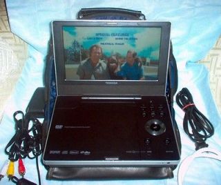 Toshiba SD P1900 Portable DVD Player/Case/Ca​bles//B+Condio​n/Good 