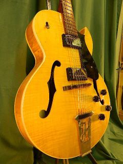   575 Antique Natural USA Made in the old Gibson Kalamazoo factory