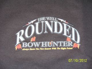 WELL ROUNDED BOW HUNTER   T SHIRT   BROWN   XL