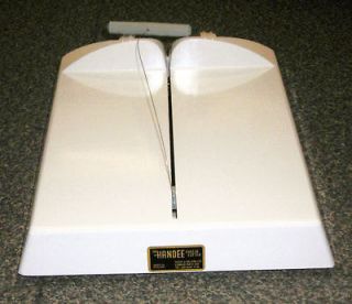 Handee Cheese Cutter  with Spare Wires   Easily cut cheese