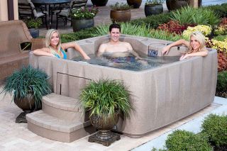 dream maker spa in Spas & Hot Tubs