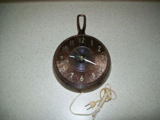 Vintage Spartus model 504 Frying Pan/Skillet Electric Wall Clock