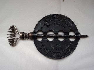 Antique Cast Iron Griswold Flue Cover Spindle