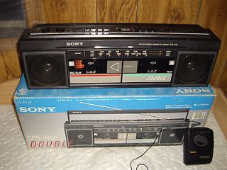   sony cfs w30 daul cassette am fm stero boombox and sony walkman