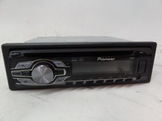 Pioneer DEH 3400UB CD/ In Dash Stereo Receiver/ Player   Black