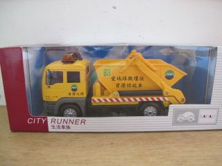 MAN TG A Taiwan grapple garbage recycle truck toy car free ship
