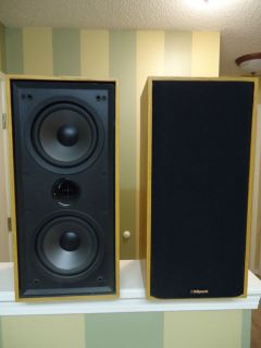 Klipsch KG 2.5 Main / Stereo Speakers Very Nice