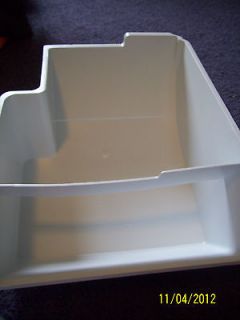 Universal Icemaker Ice Maker Bucket Bin Container Tray FRIGIDAIRE 
