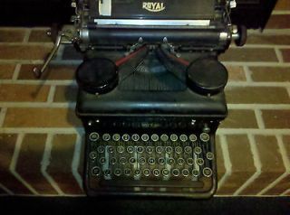 Antique Royal Beige Desktop Manual Typewriter, USA, Durable Metal 