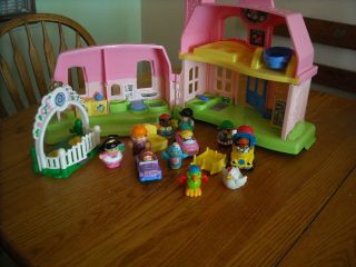   SWEET SOUND HOME DOLL HOUSE + 16 EXTRA PIECES FISHER PRICE MATTEL