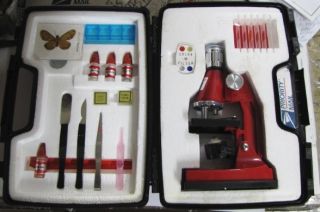 Tasco Microscope in Toys & Hobbies