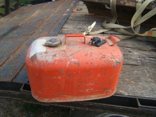 vintage steel portable boat gas tank in good condition