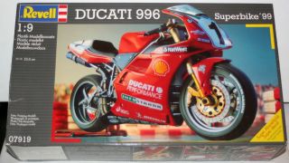Ducati 996 Superbike 99 Motorcycle Model Kit 1/9 Revell NIOB