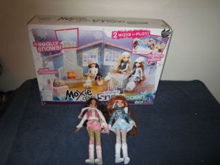 MOXIE GIRLZ MAGIC SNOW DOLLS (2) & CABIN IN BOX