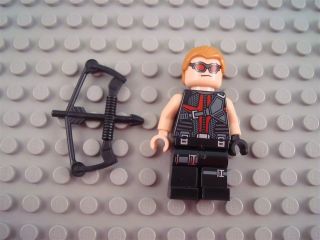 New LEGO Marvel Avengers Hawkeye Minifig with Bow