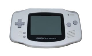 Nintendo Game Boy Advance White Handheld + TWO FREE GAMES   Works 